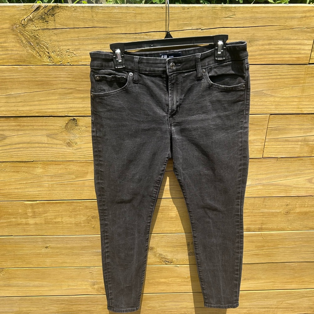 GAP Black Ankle Cropped Jeans with Stretch